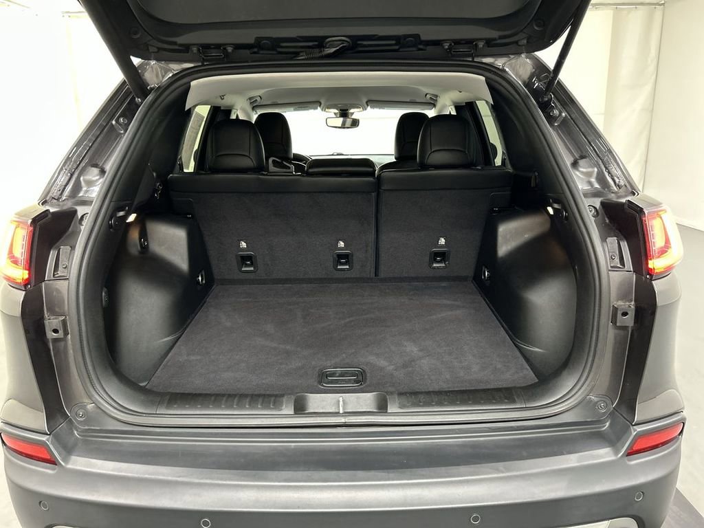 Used 2019 Jeep Cherokee Limited AWD/4WD image 22