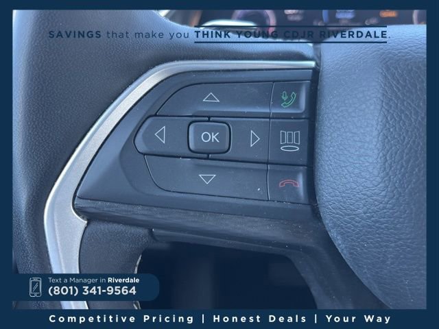 Used 2023 Jeep Grand Cherokee Altitude image 24