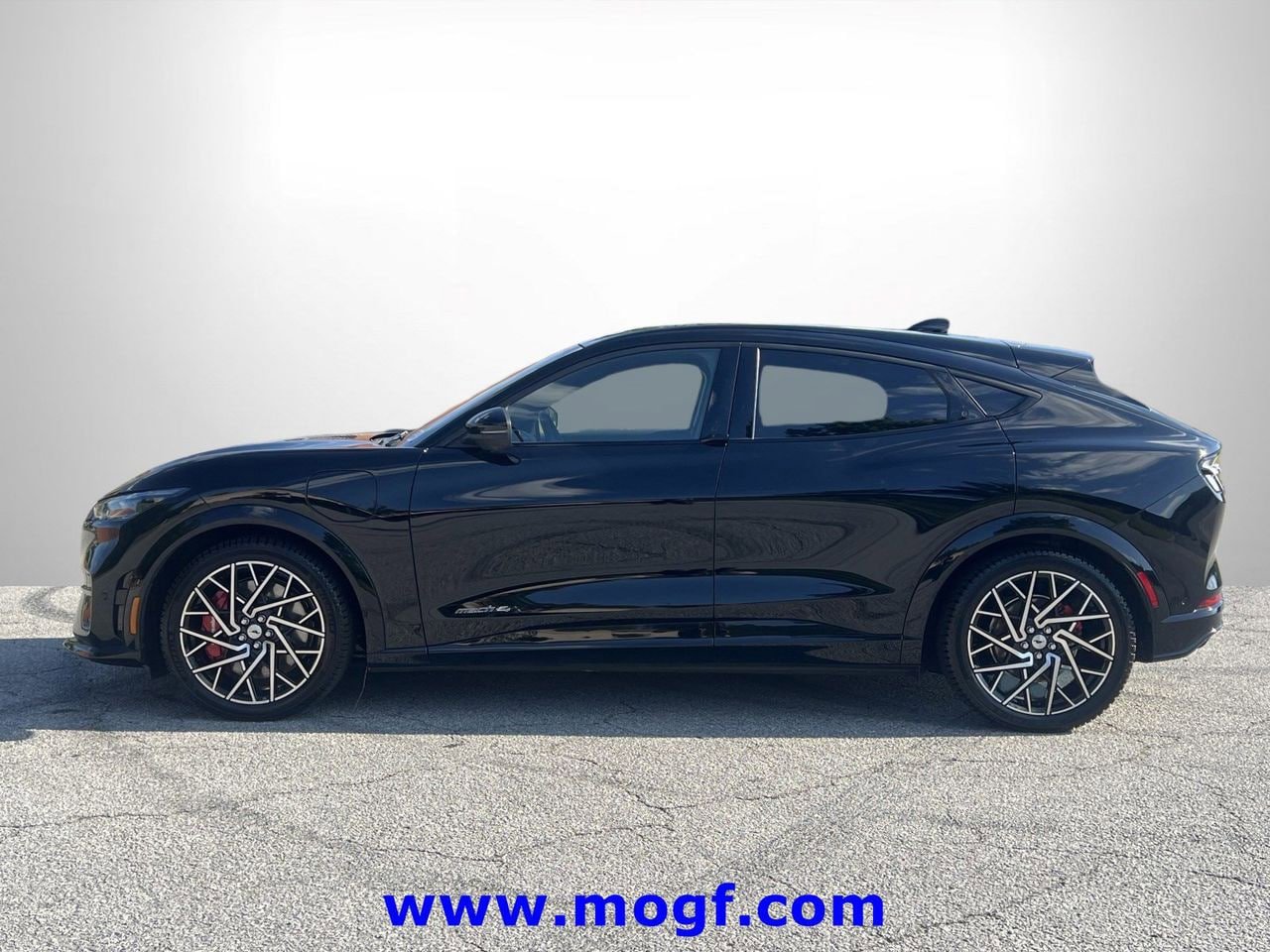 Certified 2023 Ford Mustang Mach-E GT w/ GT Performance Edition AWD/4WD image 27