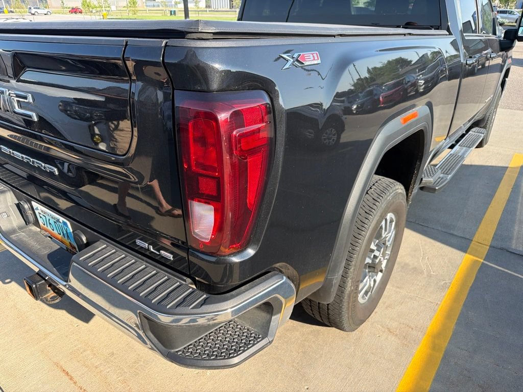 Used 2022 GMC Sierra 2500 SLE w/ SLE Value Package; AWD/4WD image 11