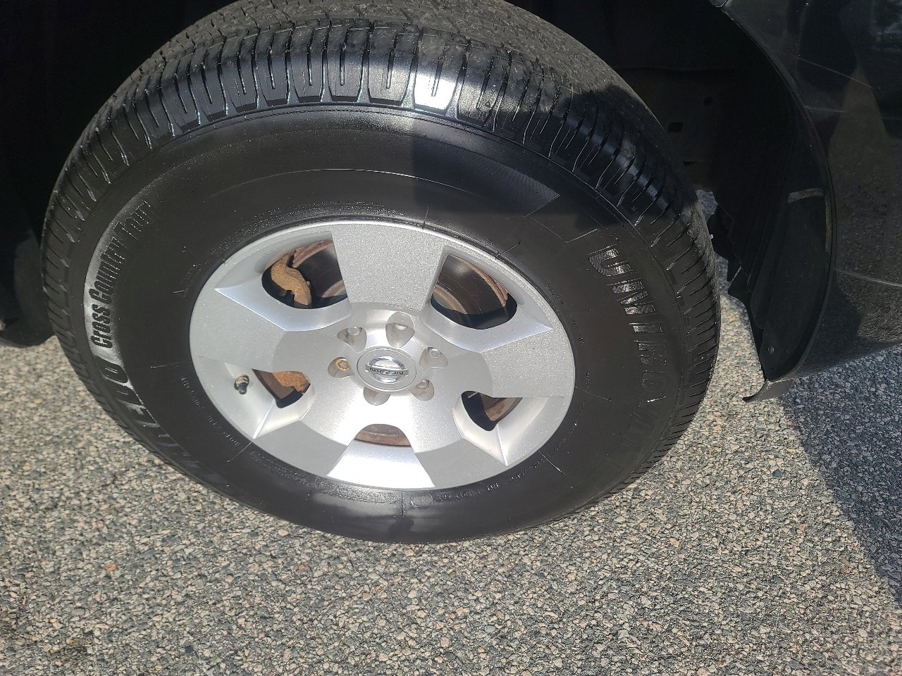 Used 2011 Nissan Pathfinder S image 19