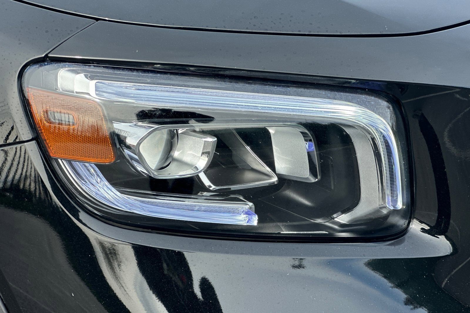 Certified 2023 Mercedes-Benz GLB 250 4MATIC image 10