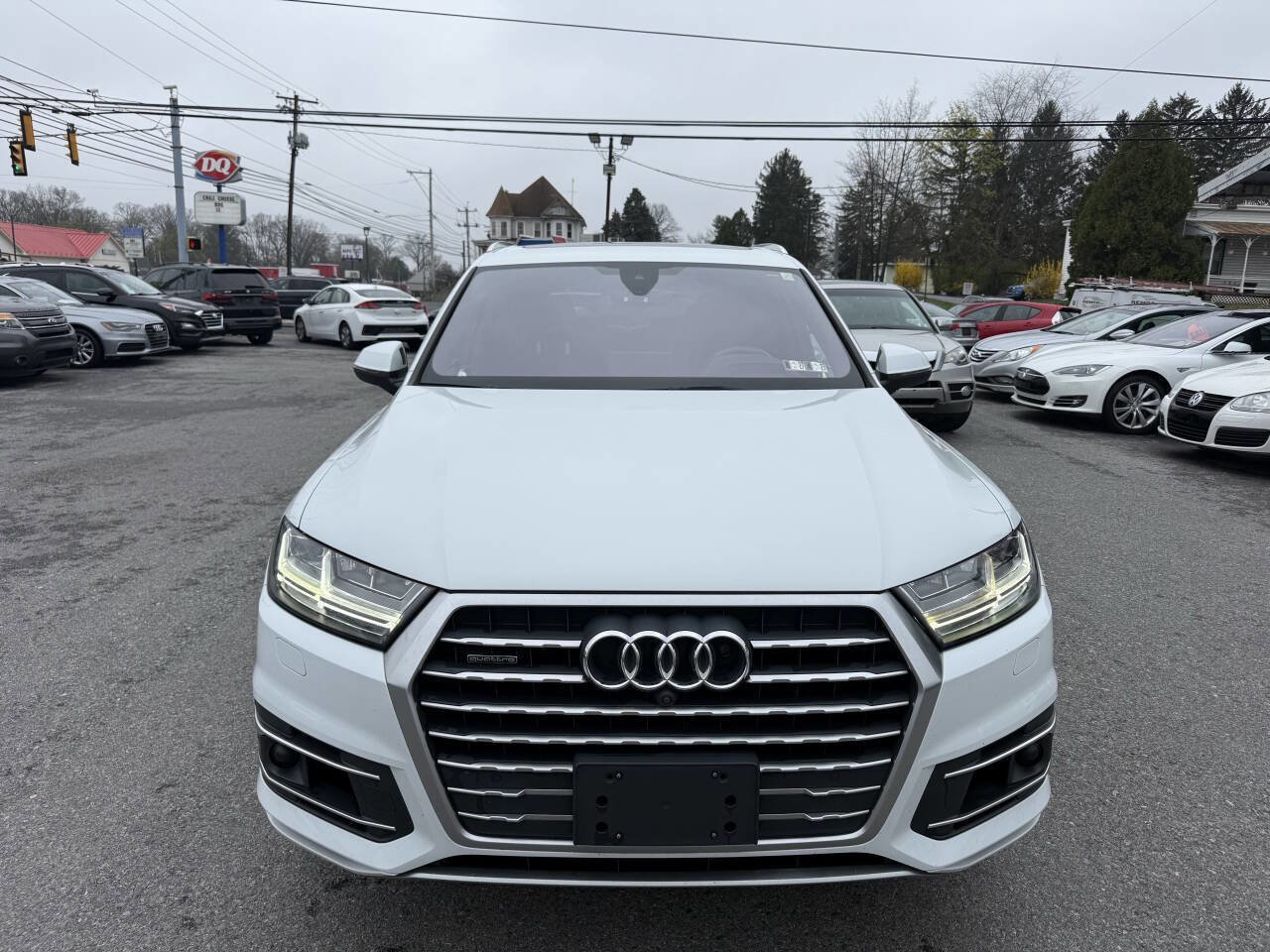 Used 2017 Audi Q7 3.0T Prestige image 2