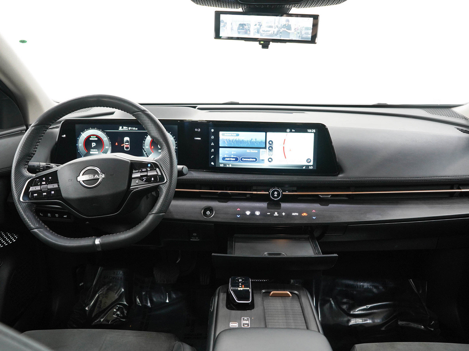 Used 2024 Nissan Ariya AWD image 18