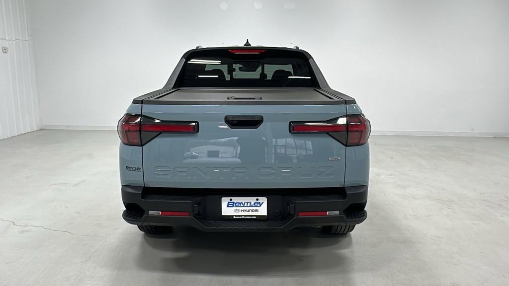 Certified 2025 Hyundai Santa Cruz SEL AWD/4WD image 4
