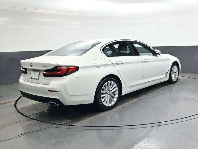 Used 2023 BMW 530i w/ Convenience Package image 4
