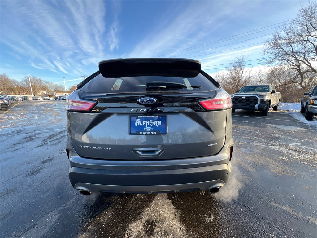 Used 2024 Ford Edge Titanium image 33