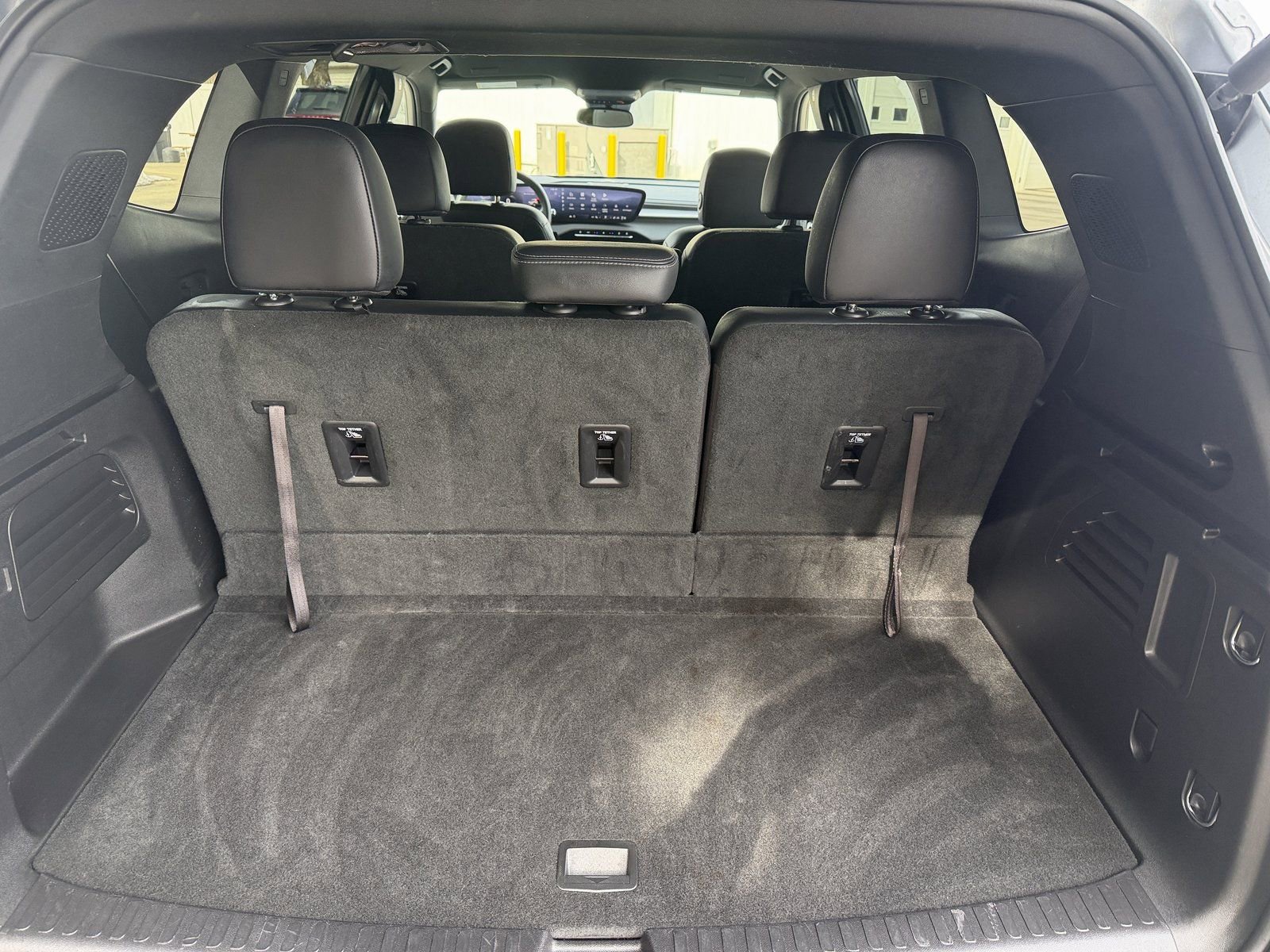 Used 2025 Buick Enclave Preferred image 38