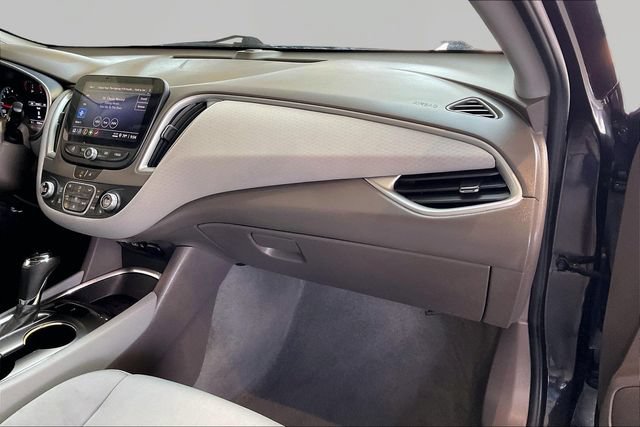 Used 2022 Chevrolet Malibu LT FWD image 18