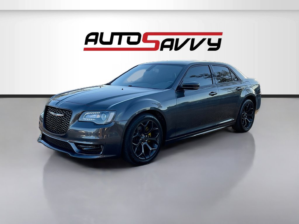 Used 2020 Chrysler 300 S w/ 300S Premium Group RWD image 3