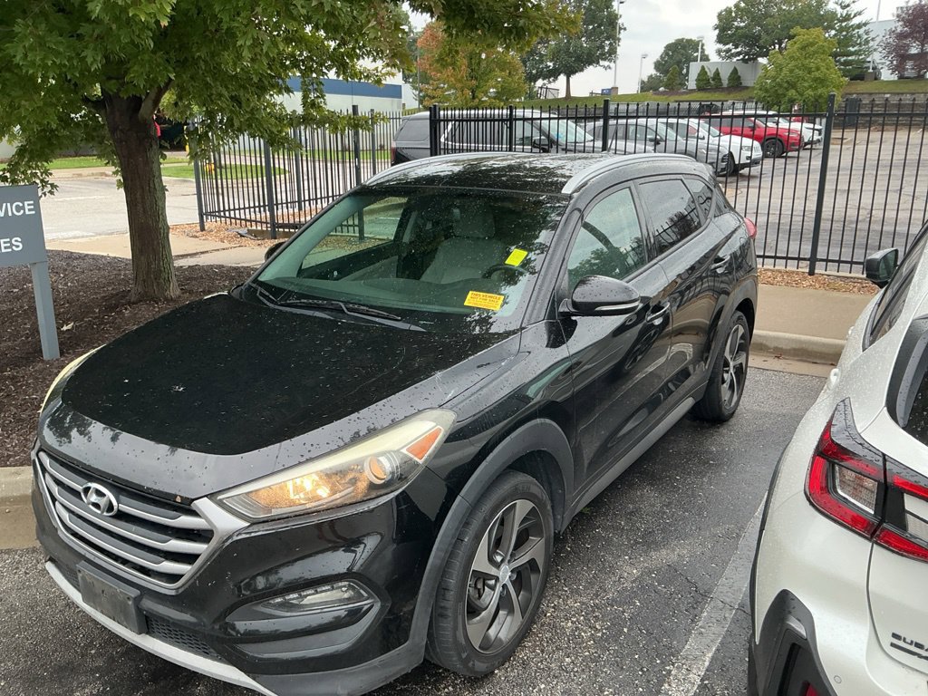 Used 2017 Hyundai Tucson Sport w/ Cargo Package AWD/4WD image 3