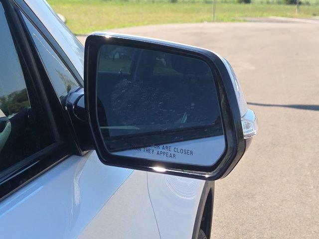 Used 2020 Chevrolet Traverse RS w/ LPO, Floor Liner Package FWD image 6
