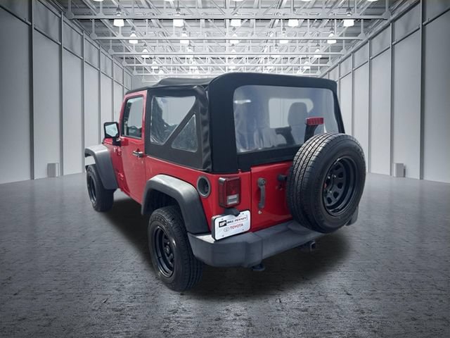 Used 2015 Jeep Wrangler Sport w/ Connectivity Group AWD/4WD image 3