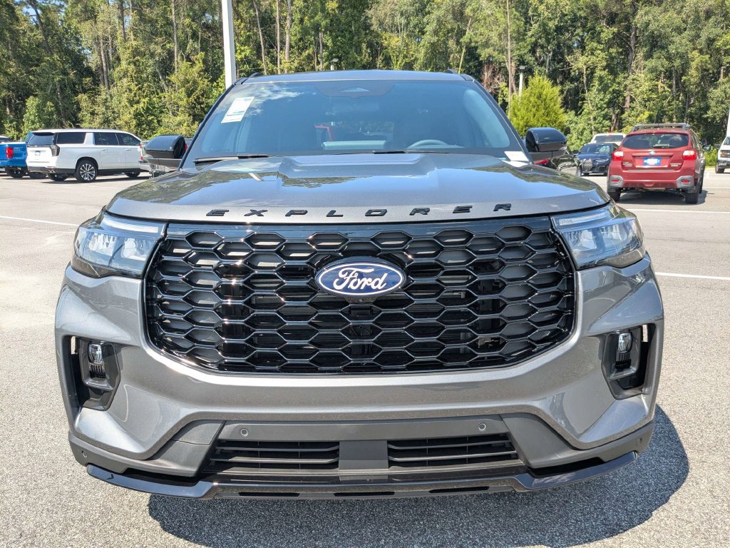 New 2027 Ford Explorer ST-Line RWD image 11