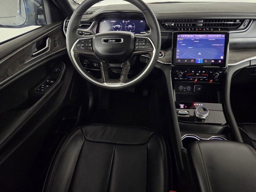 Used 2024 Jeep Grand Cherokee L Limited w/ Luxury Tech Group II image 8