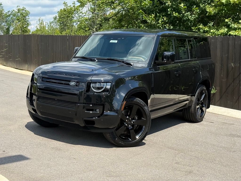 New 2026 Land Rover Defender 130 V8 AWD/4WD video 1