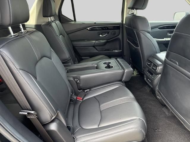 Certified 2023 Honda Pilot Touring image 19