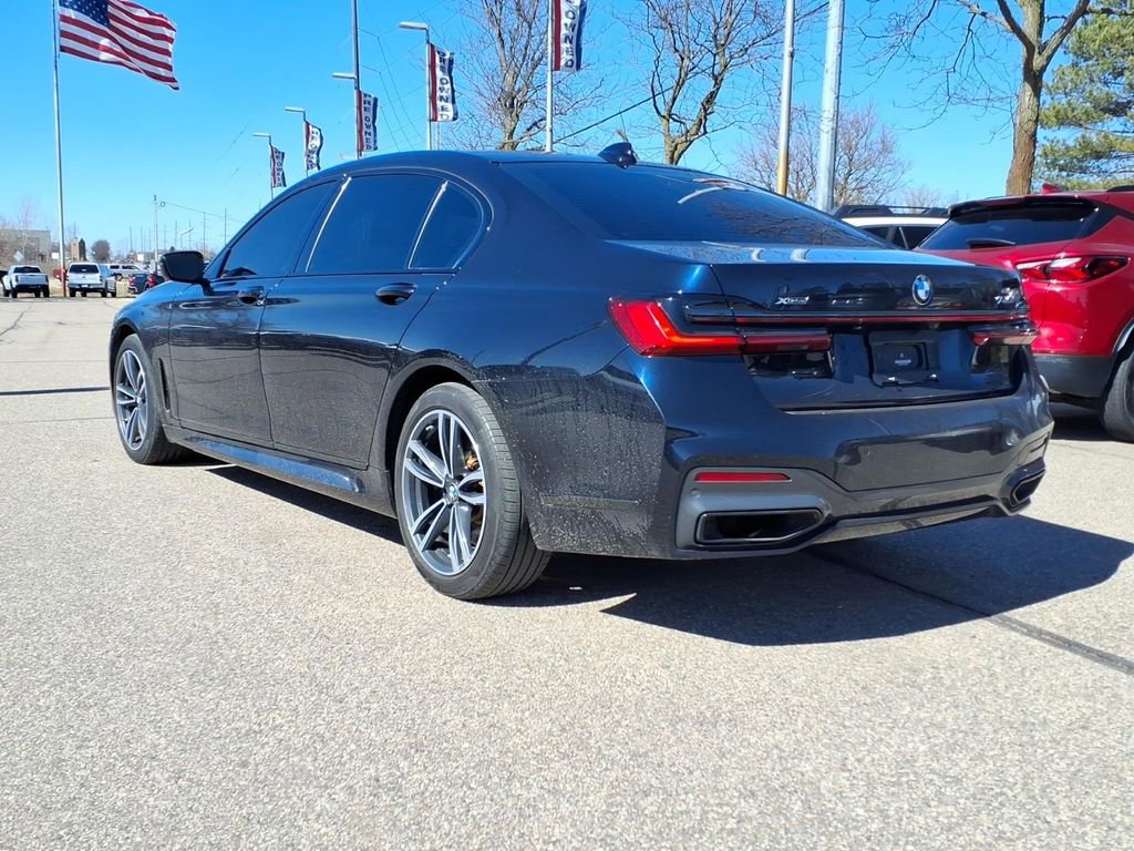 Used 2021 BMW 740i xDrive w/ M Sport Package image 6