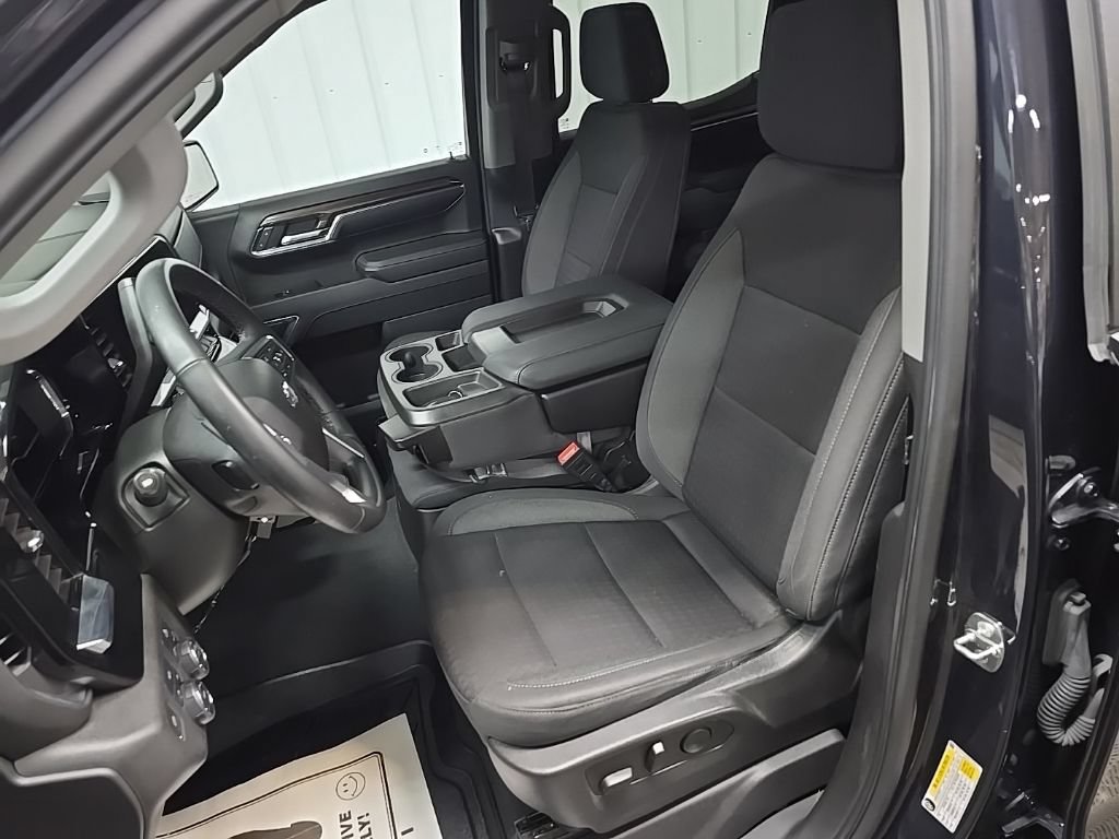Used 2023 Chevrolet Silverado 1500 RST AWD/4WD image 32