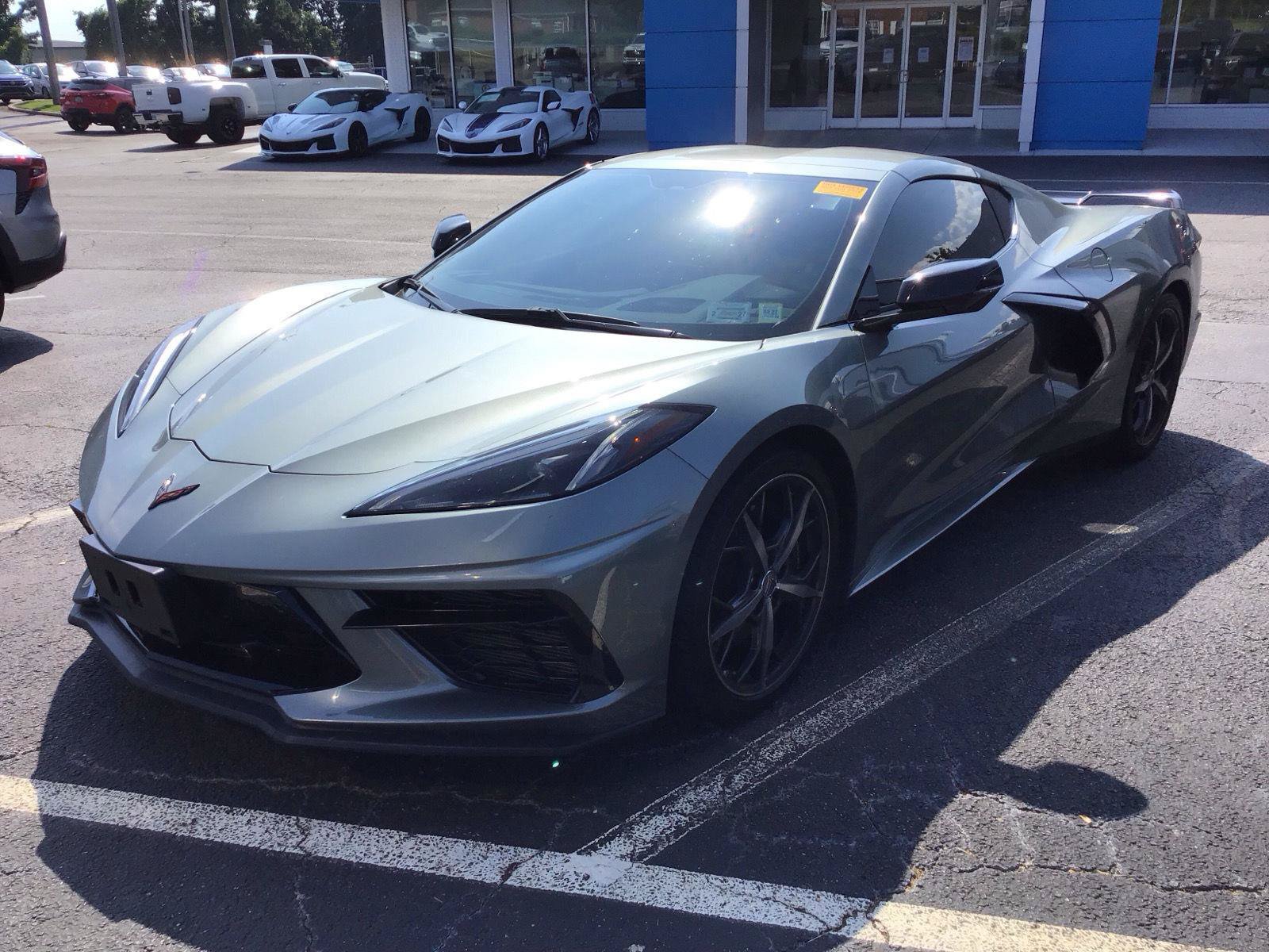 Used 2022 Chevrolet Corvette Stingray Premium Cpe w/ Z51 Performance Package RWD image 2