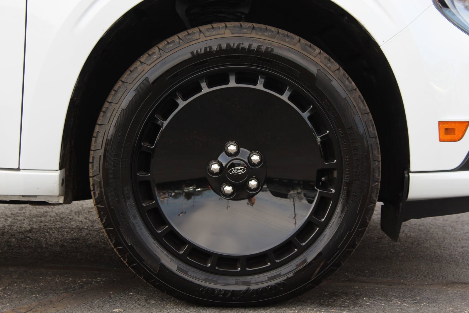 New 2025 Ford Maverick Lobo image 24