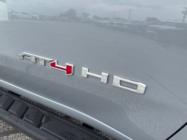 Used 2025 GMC Sierra 2500 AT4 w/ AT4 Premium Plus Package AWD/4WD image 11