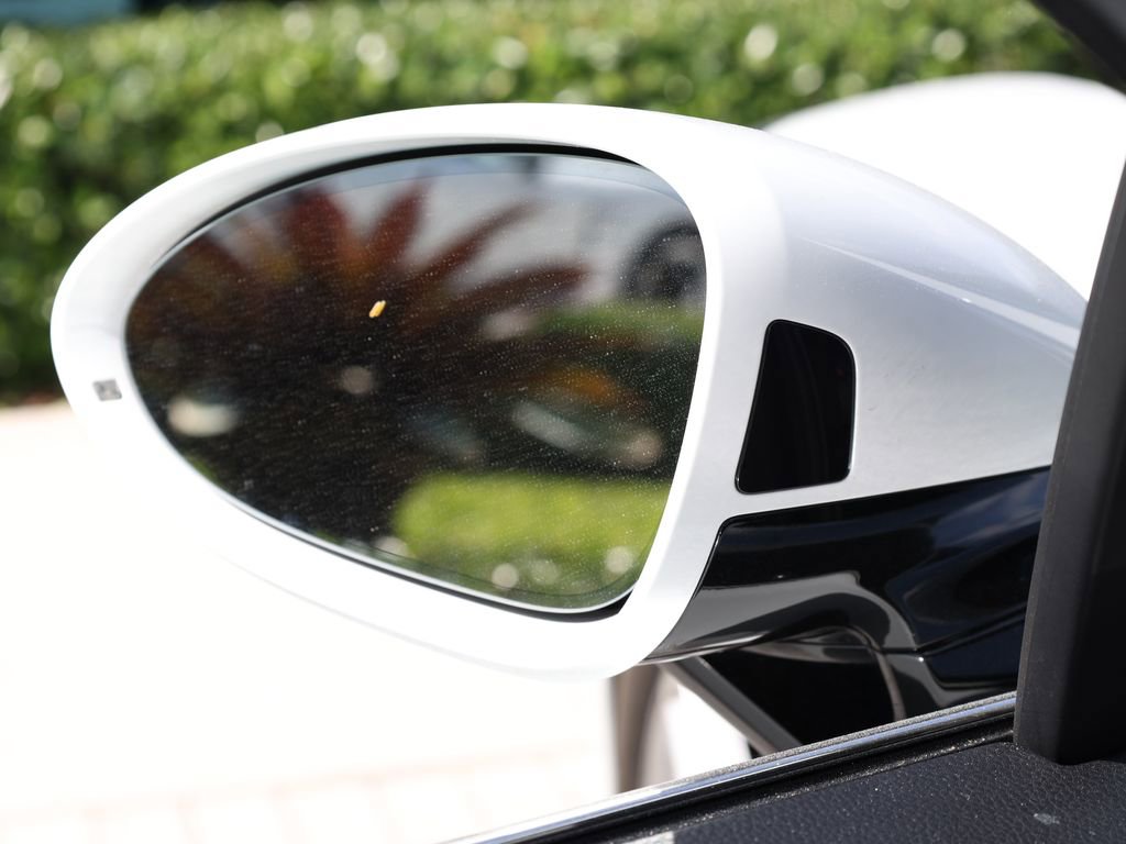 Used 2025 Porsche Panamera 4 image 10