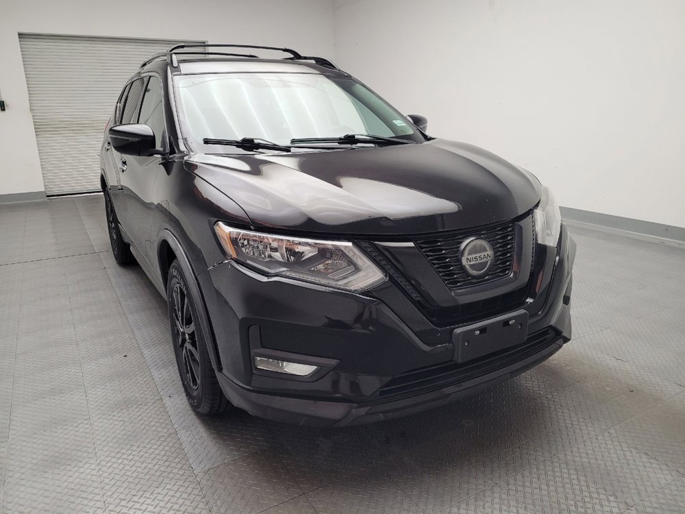 Used 2018 Nissan Rogue SV image 14