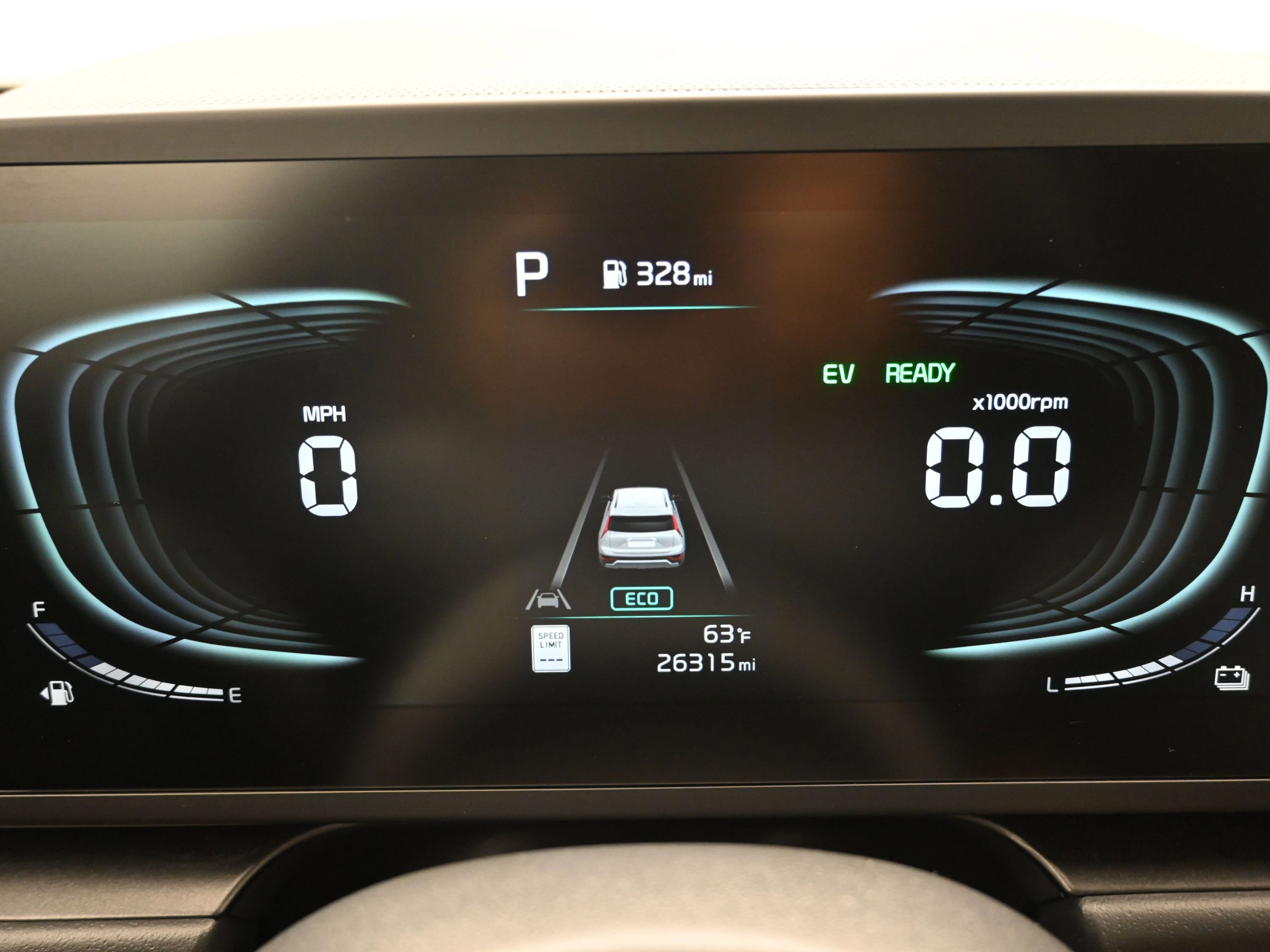 Used 2024 Kia Niro LX image 14