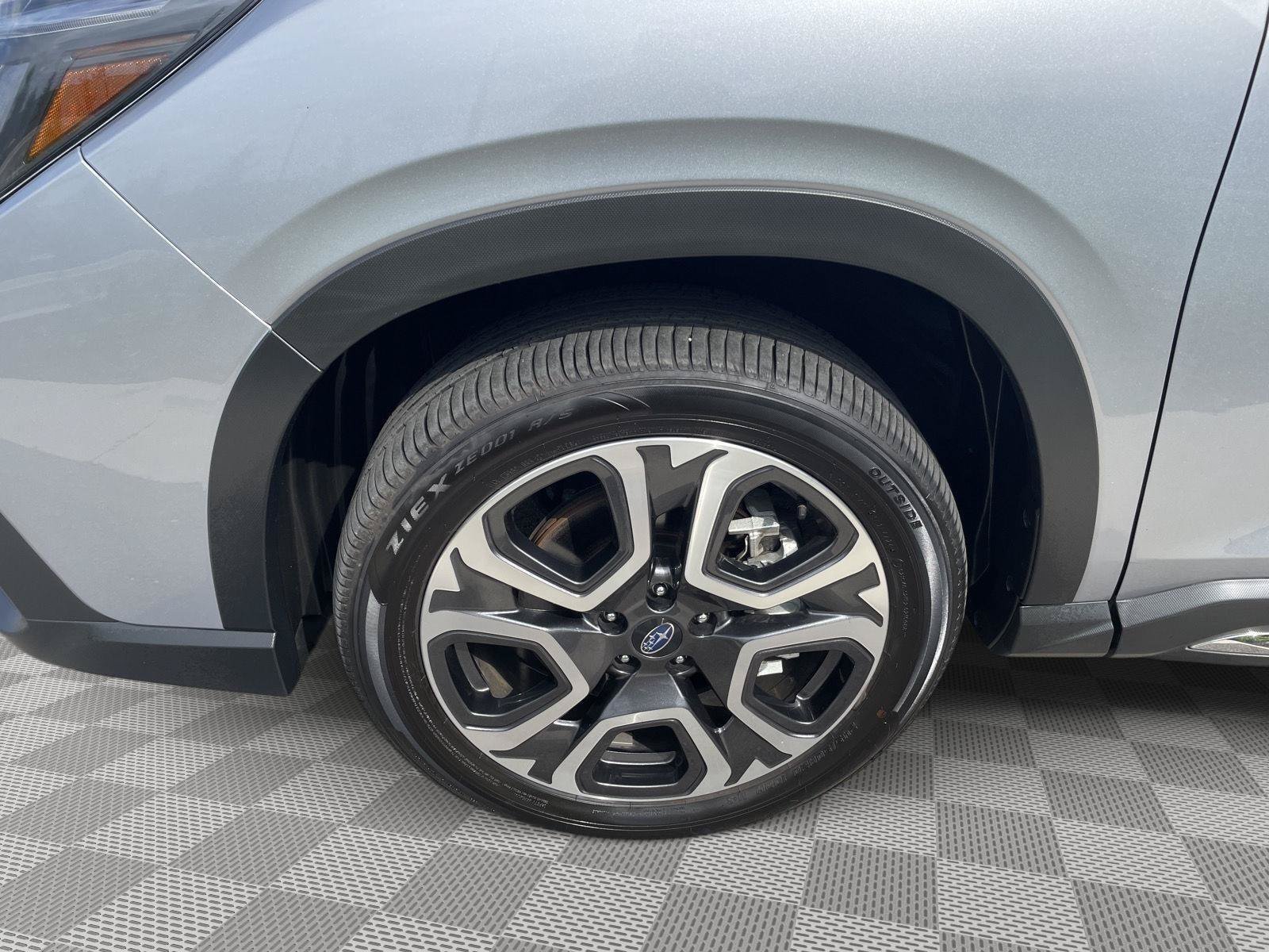 Certified 2025 Subaru Ascent Limited AWD/4WD image 10