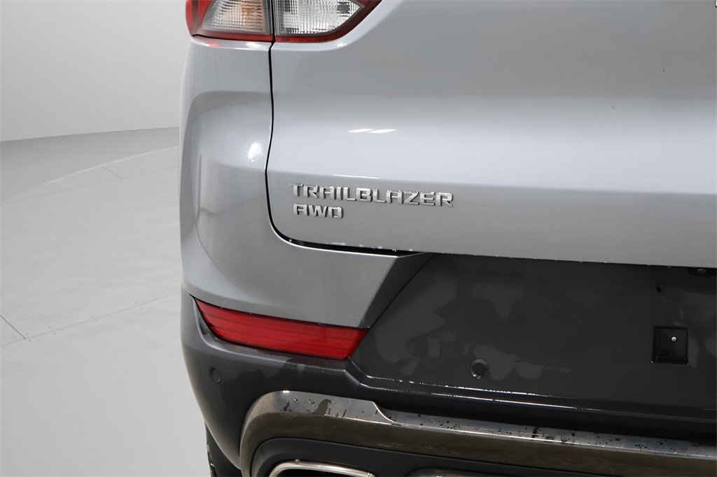Used 2023 Chevrolet TrailBlazer ACTIV w/ Sun and Liftgate Package image 35