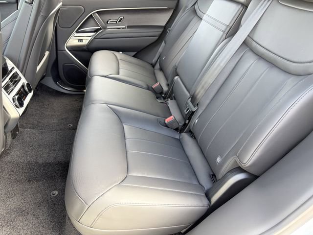 New 2026 Land Rover Range Rover SE AWD/4WD image 17