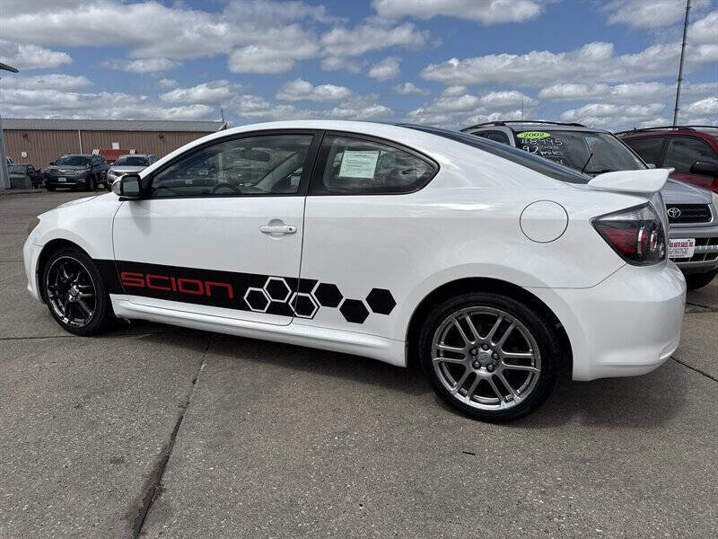 Used 2010 Scion tC image 4