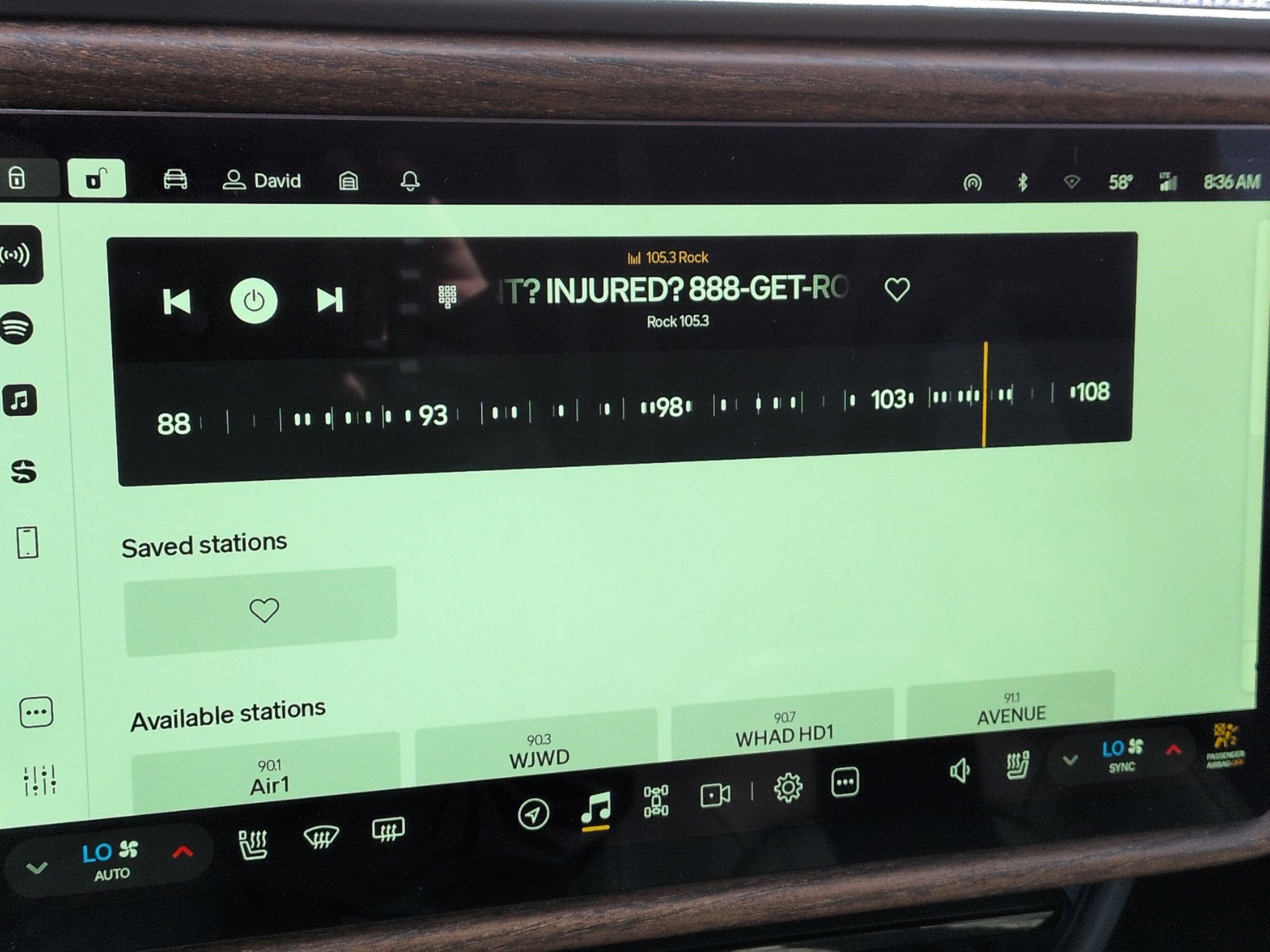 Used 2026 Rivian R1S Premium AWD/4WD image 22