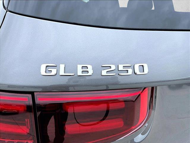 New 2026 Mercedes-Benz GLB 250 image 28