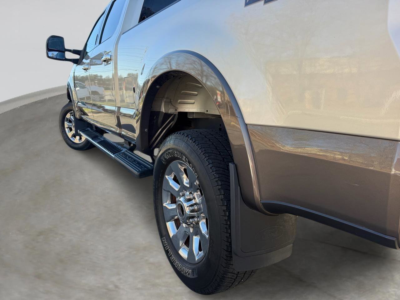 Used 2017 Ford F250 Lariat w/ Chrome Package AWD/4WD image 6
