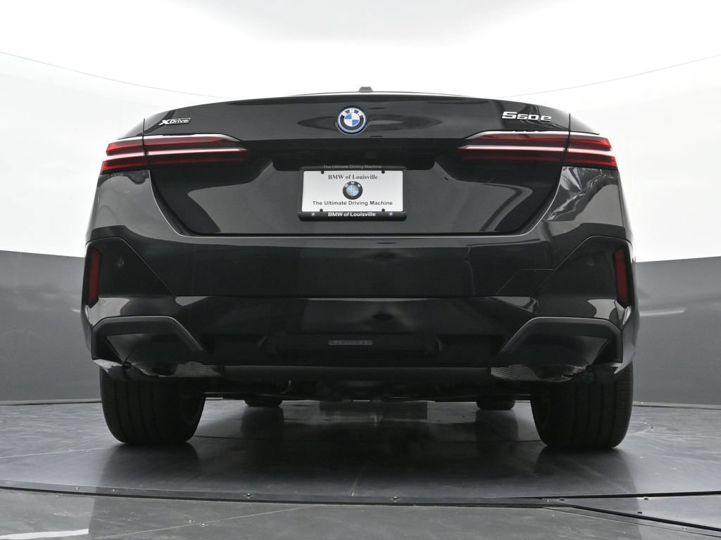 New 2026 BMW 550e xDrive w/ Executive Package AWD/4WD image 27