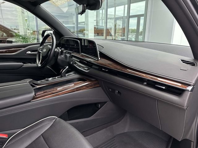 Certified 2024 Cadillac Escalade Premium Luxury w/ LPO, Floor Liner Package AWD/4WD image 21