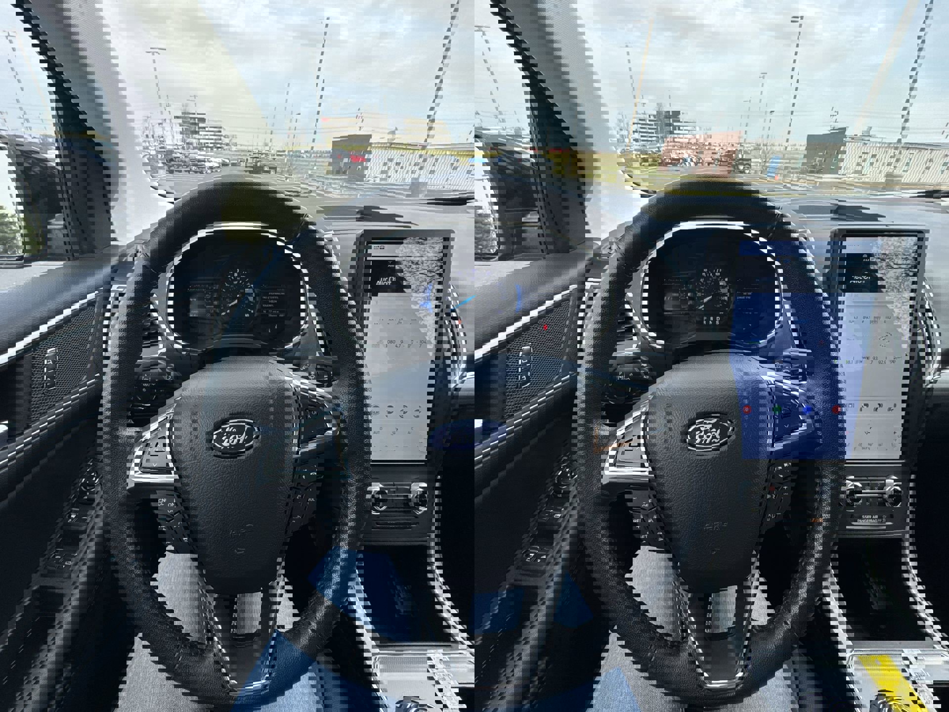 Used 2021 Ford Edge SEL w/ Cargo Accessory Package AWD/4WD image 14