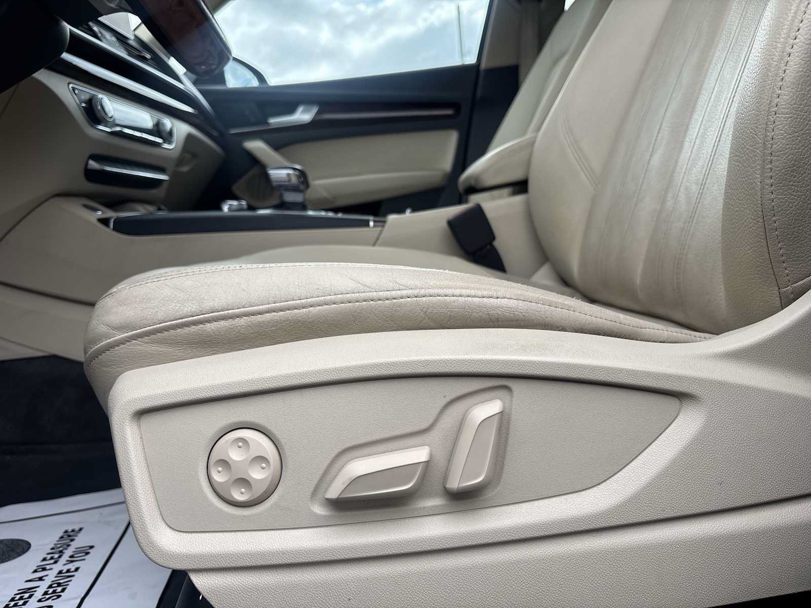 Used 2018 Audi Q5 2.0T Premium Plus w/ Premium Plus Package AWD/4WD image 13