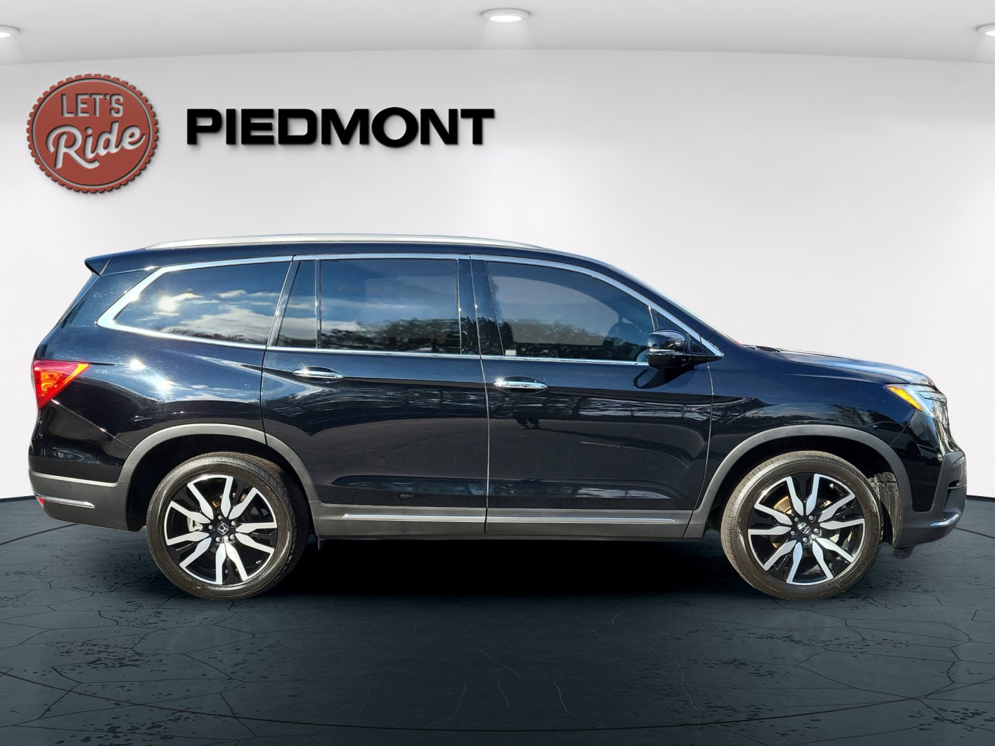 Used 2022 Honda Pilot Touring image 5