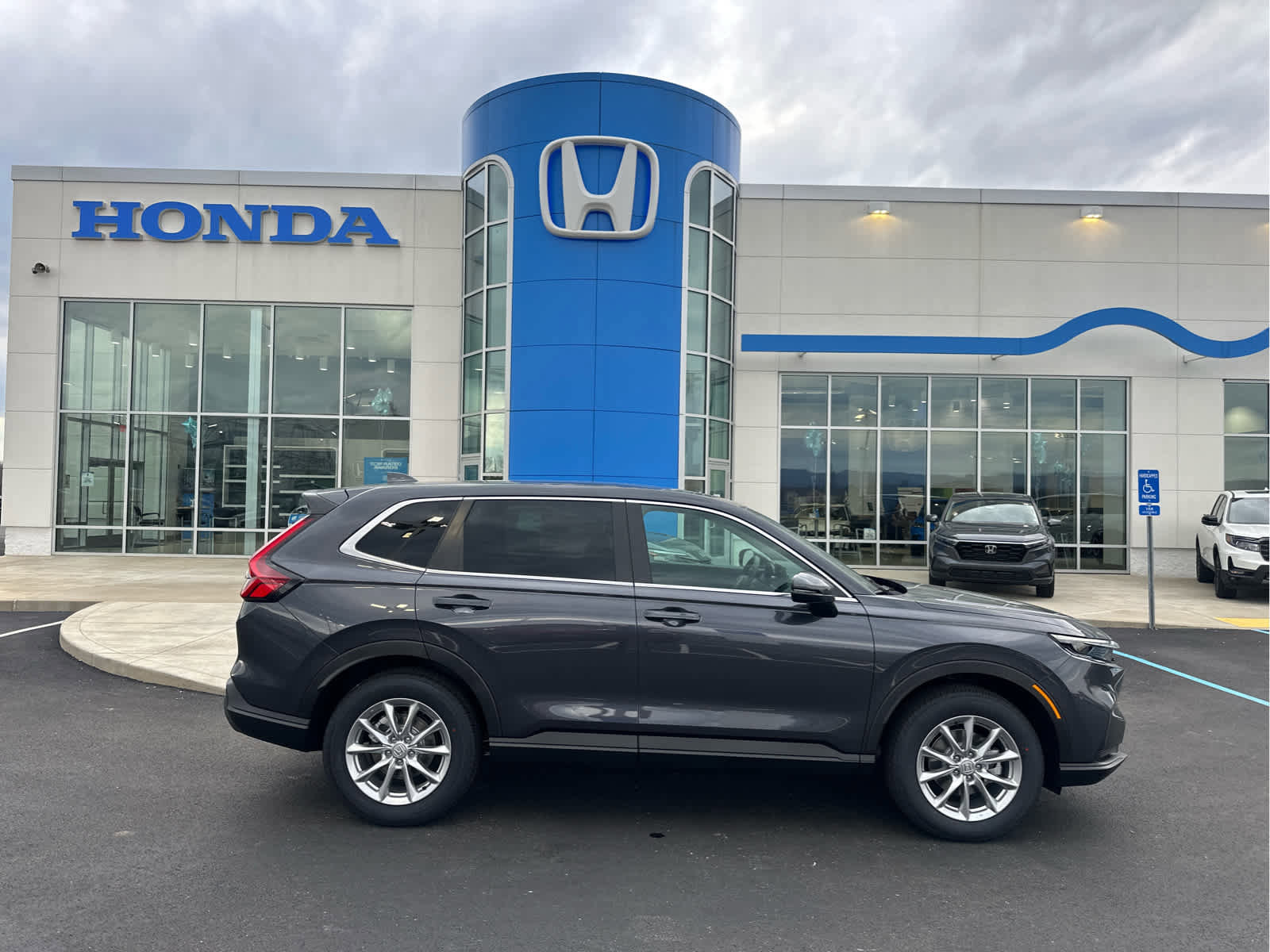 New 2026 Honda CR-V EX image 2