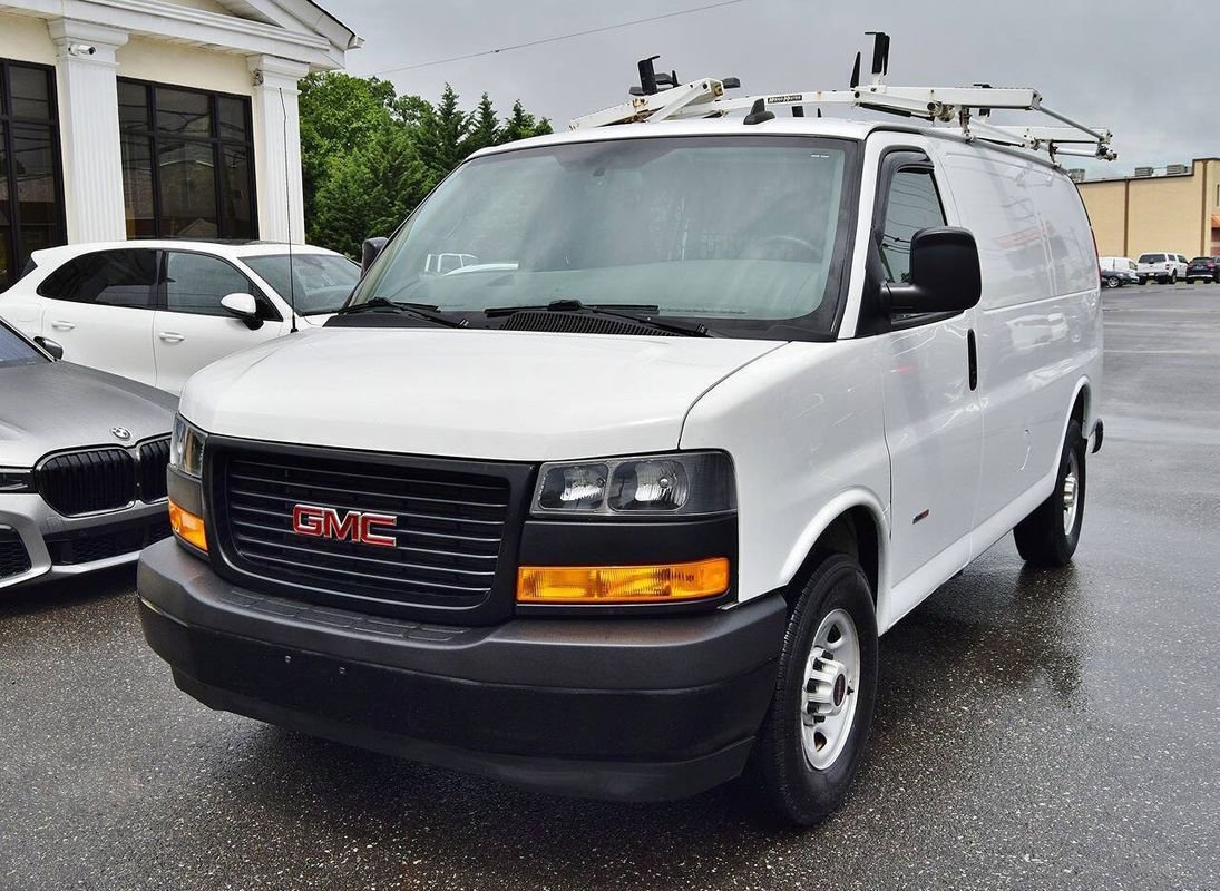 Used 2019 GMC Savana 2500 image 1