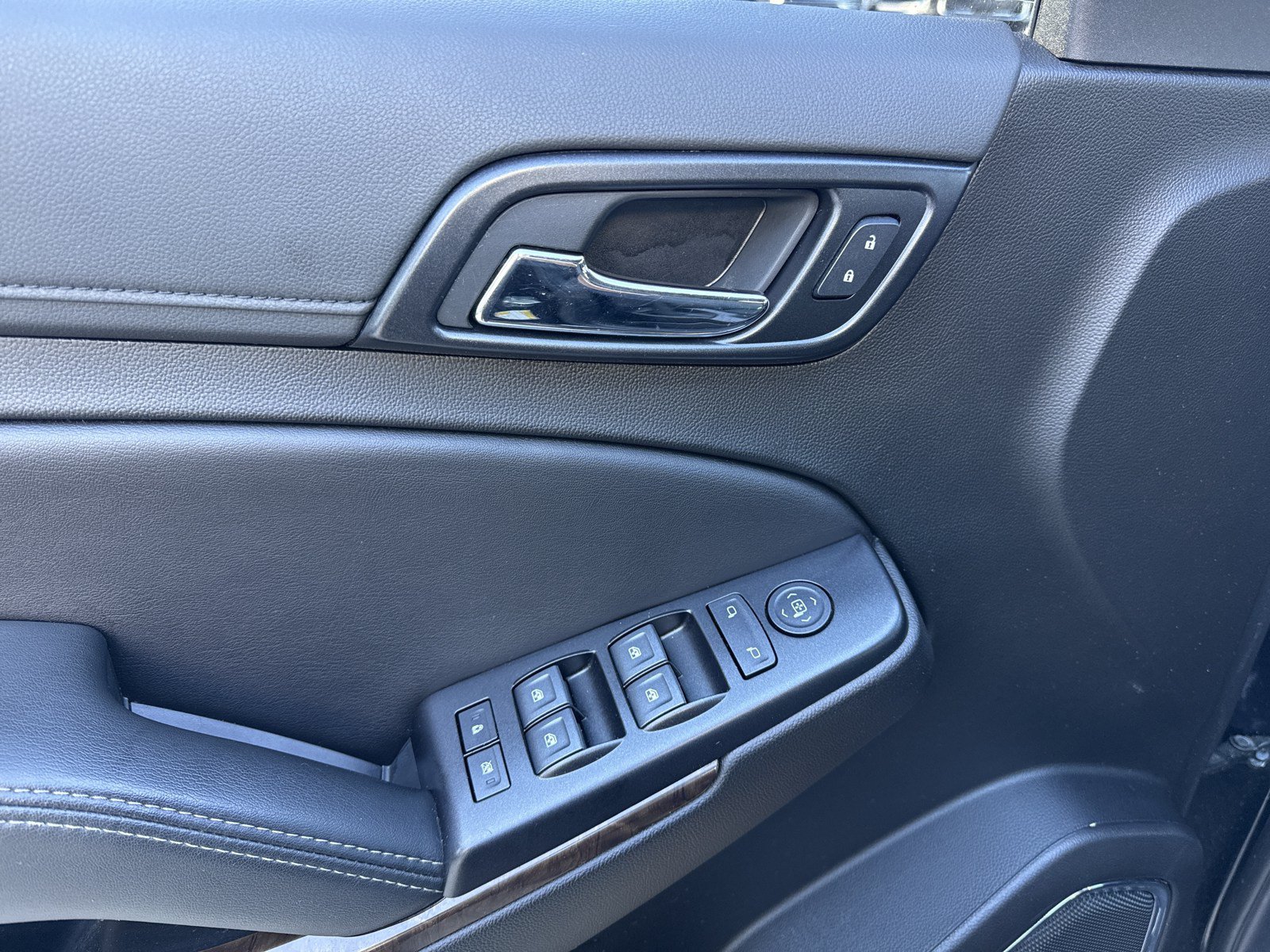 Used 2020 Chevrolet Tahoe LS RWD image 15