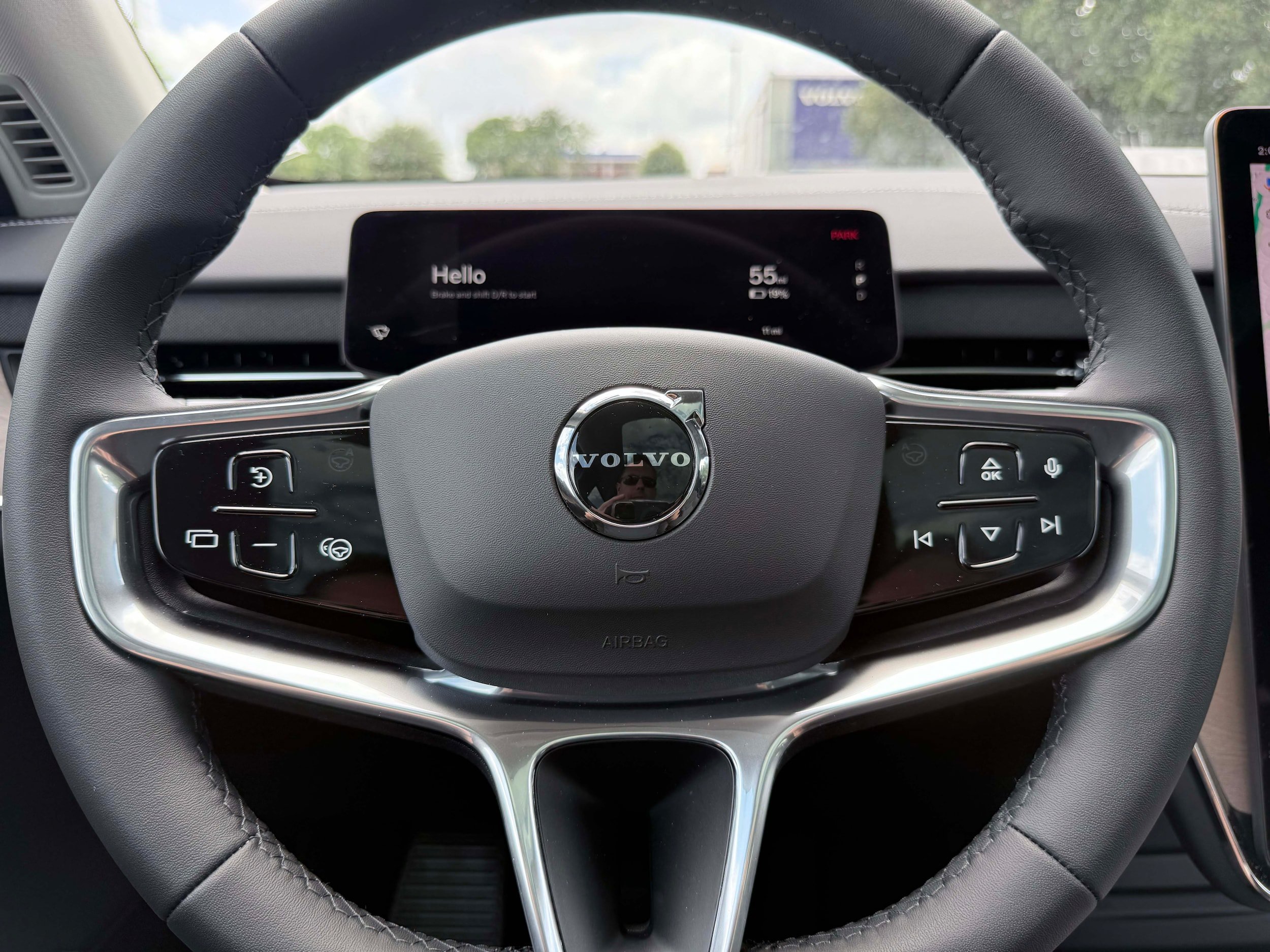 New 2026 Volvo EX90 Plus AWD/4WD image 18