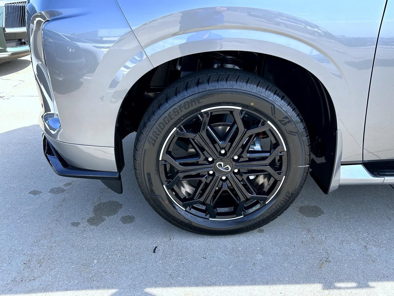 New 2027 INFINITI QX80 Sensory w/ Sport Exterior Package AWD/4WD image 24