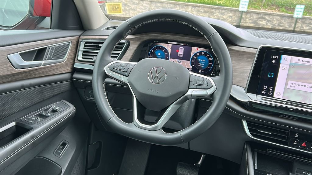 Used 2024 Volkswagen Atlas SEL AWD/4WD image 24