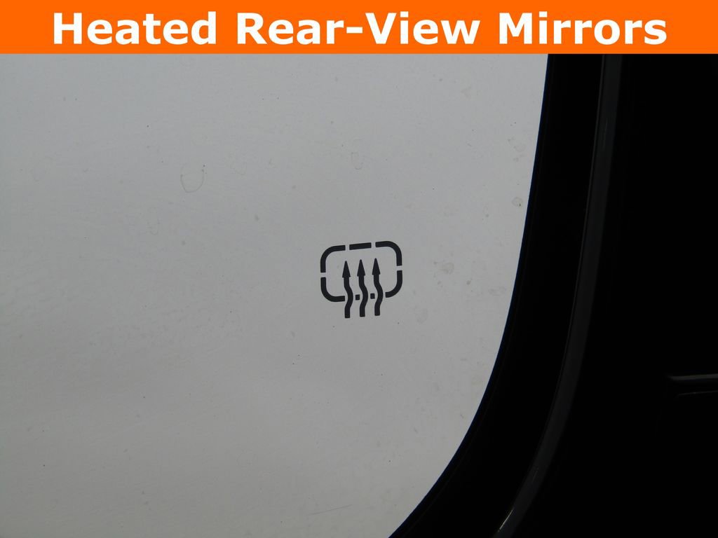 Used 2024 Jeep Grand Cherokee Altitude image 8