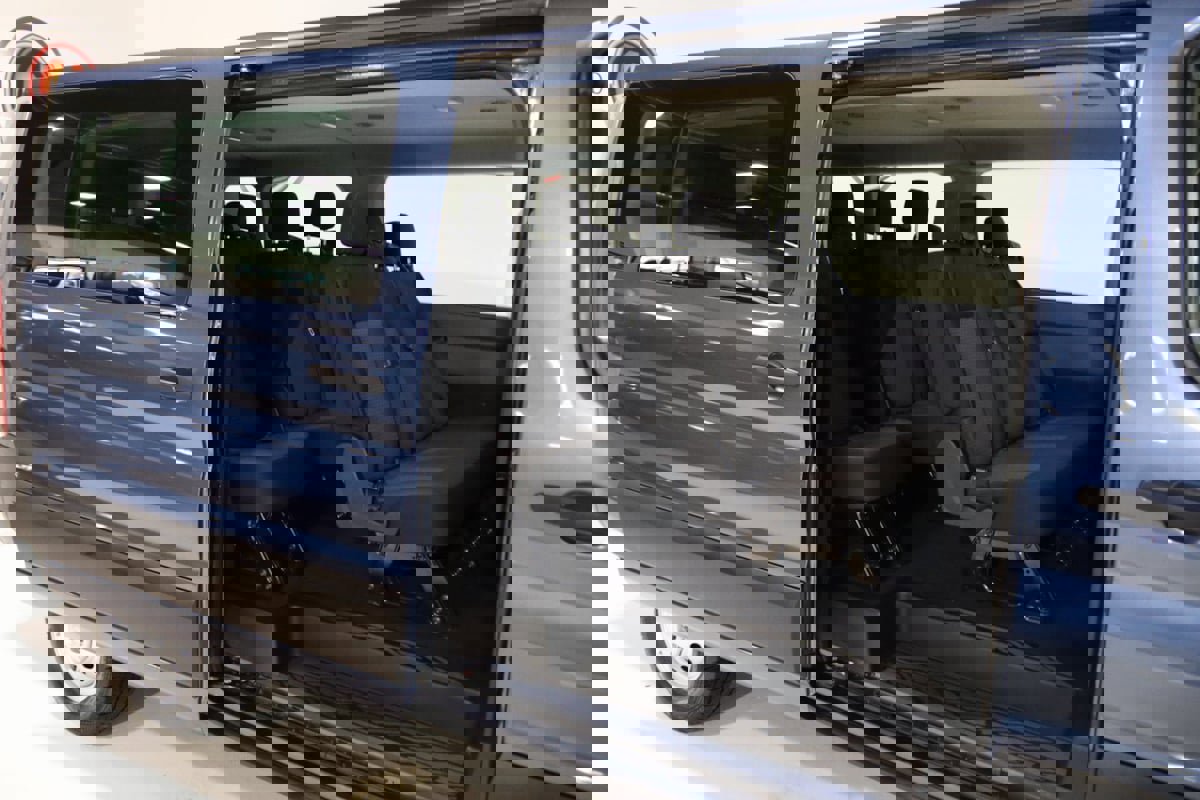 Used 2024 Ford Transit 350 XLT image 57