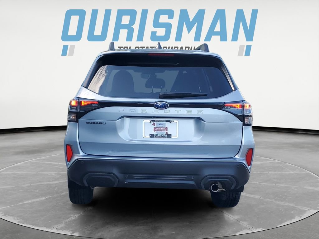 Used 2025 Subaru Forester Limited image 5